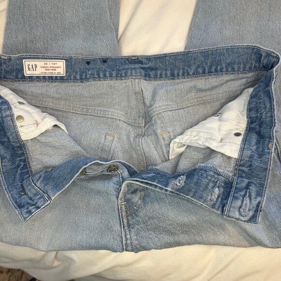 Gap Cheeky Straight High Rise Hidden Button Fly Distressed Jeans 32/14S - Picture 9 of 10